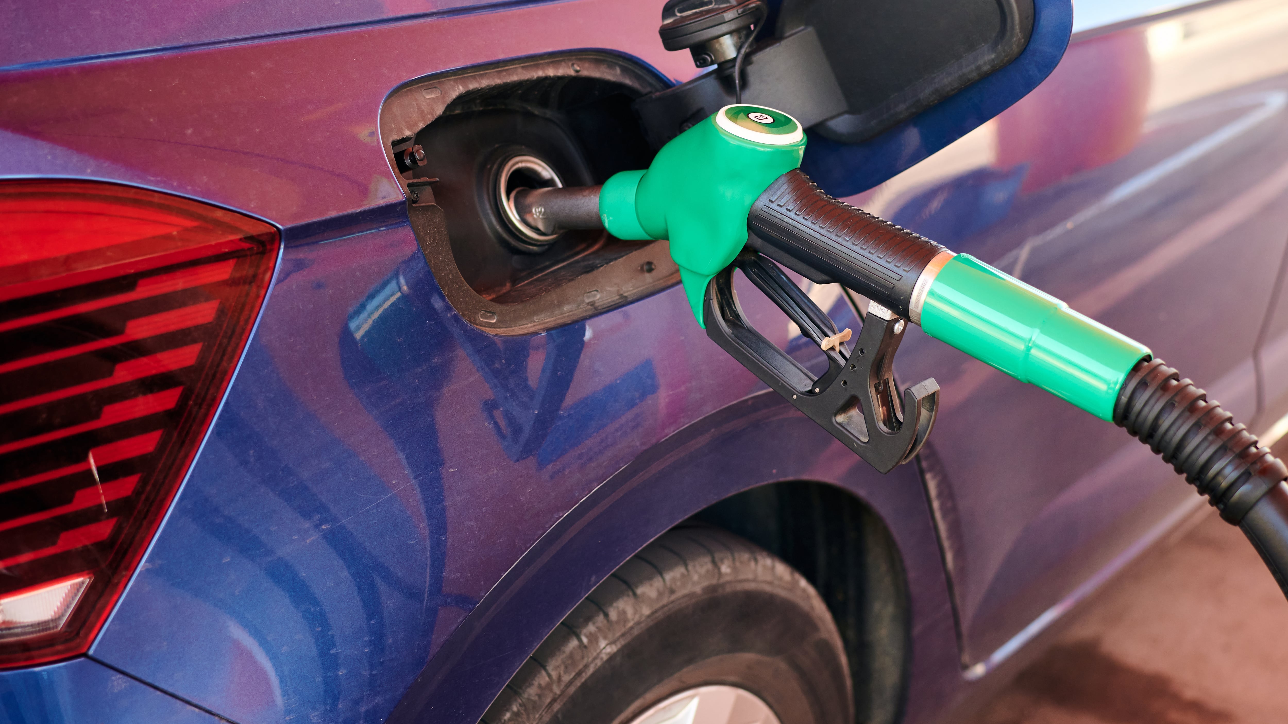 Imagen de gasolinera