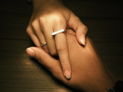 ¿Sufres de “toques eléctricos” constantes? Conoce las razones de este fenómeno