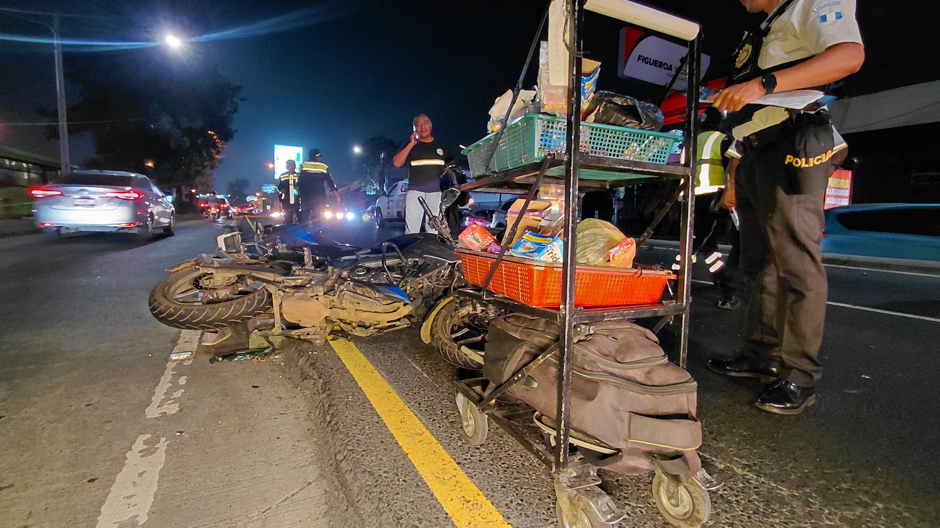 Accidente de tránsito en la calzada Aguilar Batres. Foto: CBM