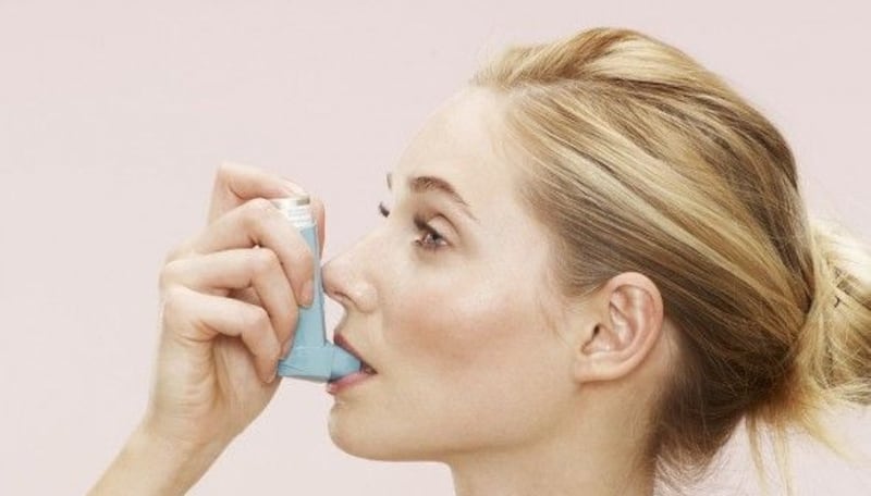 Respirar bien es vivir mejor.
El asma se puede controlar con diagnóstico oportuno y tratamiento adecuado. Hoy más que nunca, cuidemos nuestros pulmones