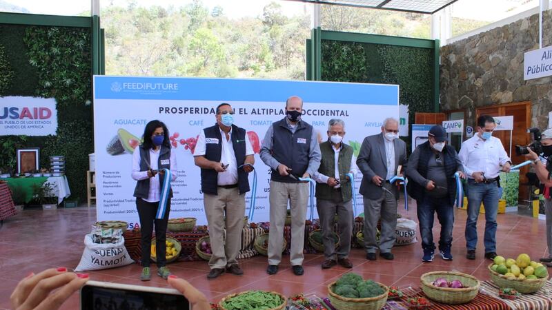 Inauguran Campo, el centro que ayudará a productores y sus familias