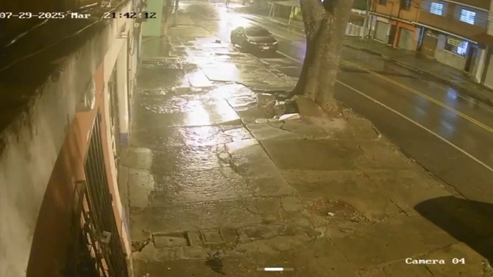 En el video se logra escuchar las múltiples detonaciones. Foto: RRSS