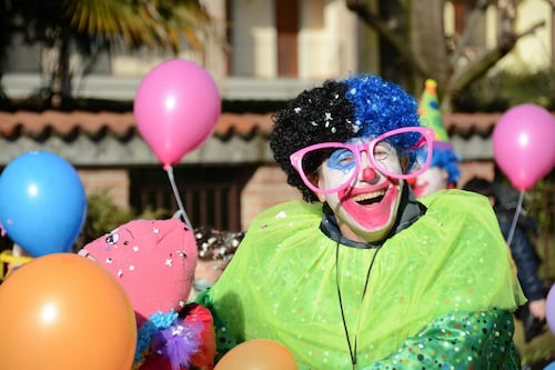 Celebran el Día Nacional del Payaso con un desfile en el Centro Histórico