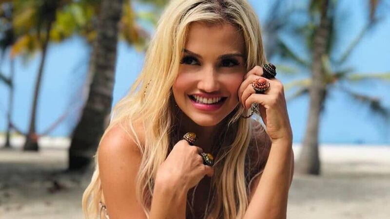 Fanny Lu publica una sugerente foto sin nada de ropa y enciende las redes