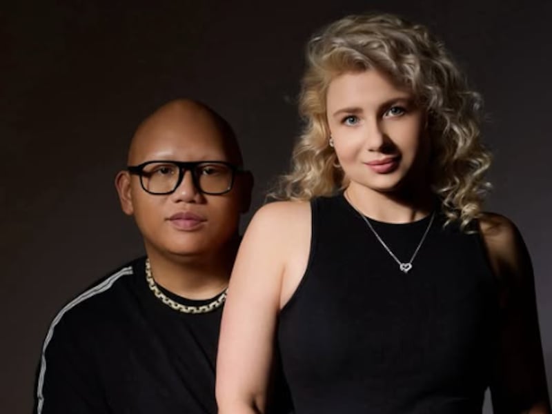 Jacob Batalon de Spider-Man celebra el cumpleaños de su prometida