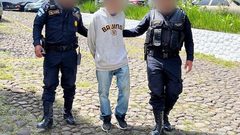 Capturan a hombre señalado de acosar a escolar en el Transmetro