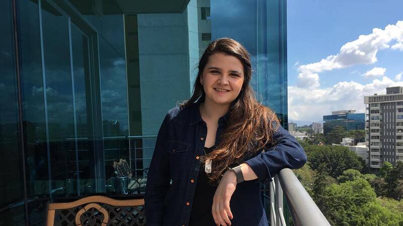 Maris Jarquin, la guatemalteca que incursiona en el reggaetón con su “Magia”