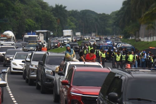 ¡Retorno masivo! Capitalinos congestionan la autopista Palín–Escuintla
