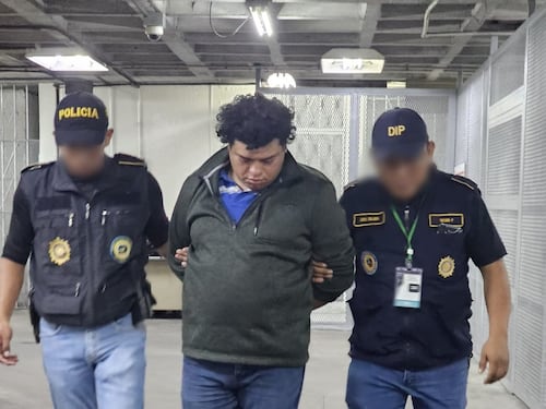 Capturan a pareja de “La Enfermera”, señalada de vínculos con el prófugo “Snyper”