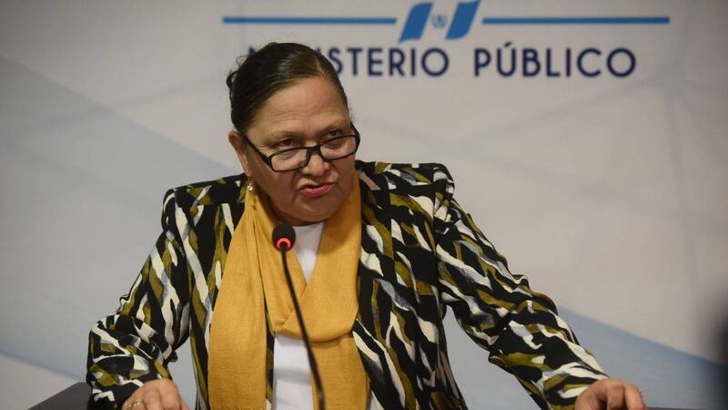 90 organizaciones piden la renuncia de la Fiscal General