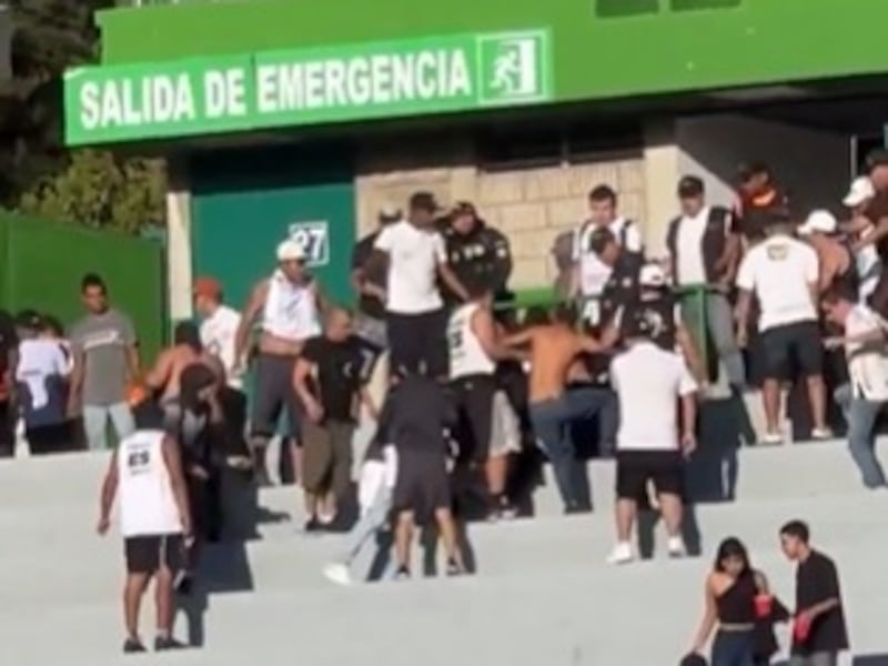 Video: Aficionado de Xela es agredido por seguidores de Comunicaciones