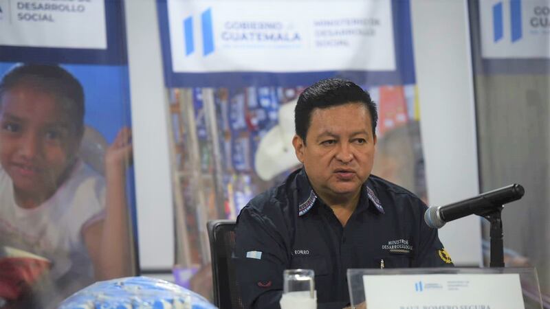 Mides detalla estado de salud de ministro Raúl Romero, hospitalizado de emergencia