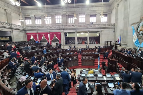 Congreso cambia orden del día y aplaza juramentación de postuladora para el TSE