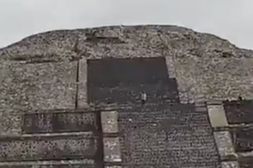 Video 360 muestra cómo se preparó el atacante en Pirámide de la Luna en Teotihuacán, México