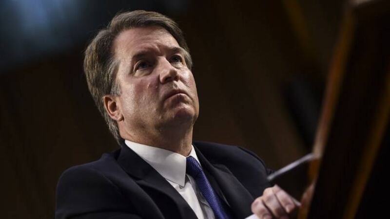 Nueva denunciante dice que fue testigo de abusos sexuales de Kavanaugh