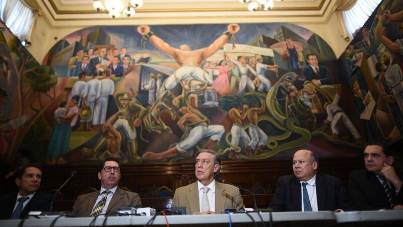 Diputados de comisión pesquisidora se comprometen a ser "transparentes"