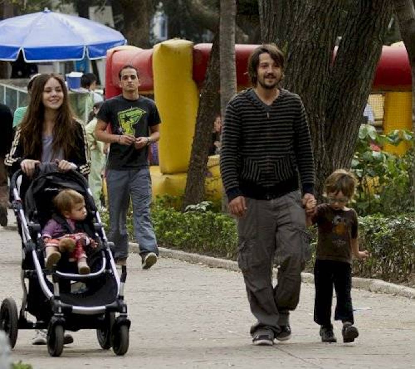 FOTO. Por fin muestran el rostro de los hijos de Camila Sodi y Diego ...