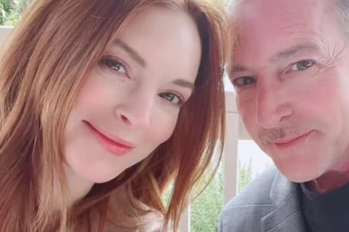 Arrestan la madrastra de Lindsay Lohan por ataque con cuchillo contra el padre de la actriz