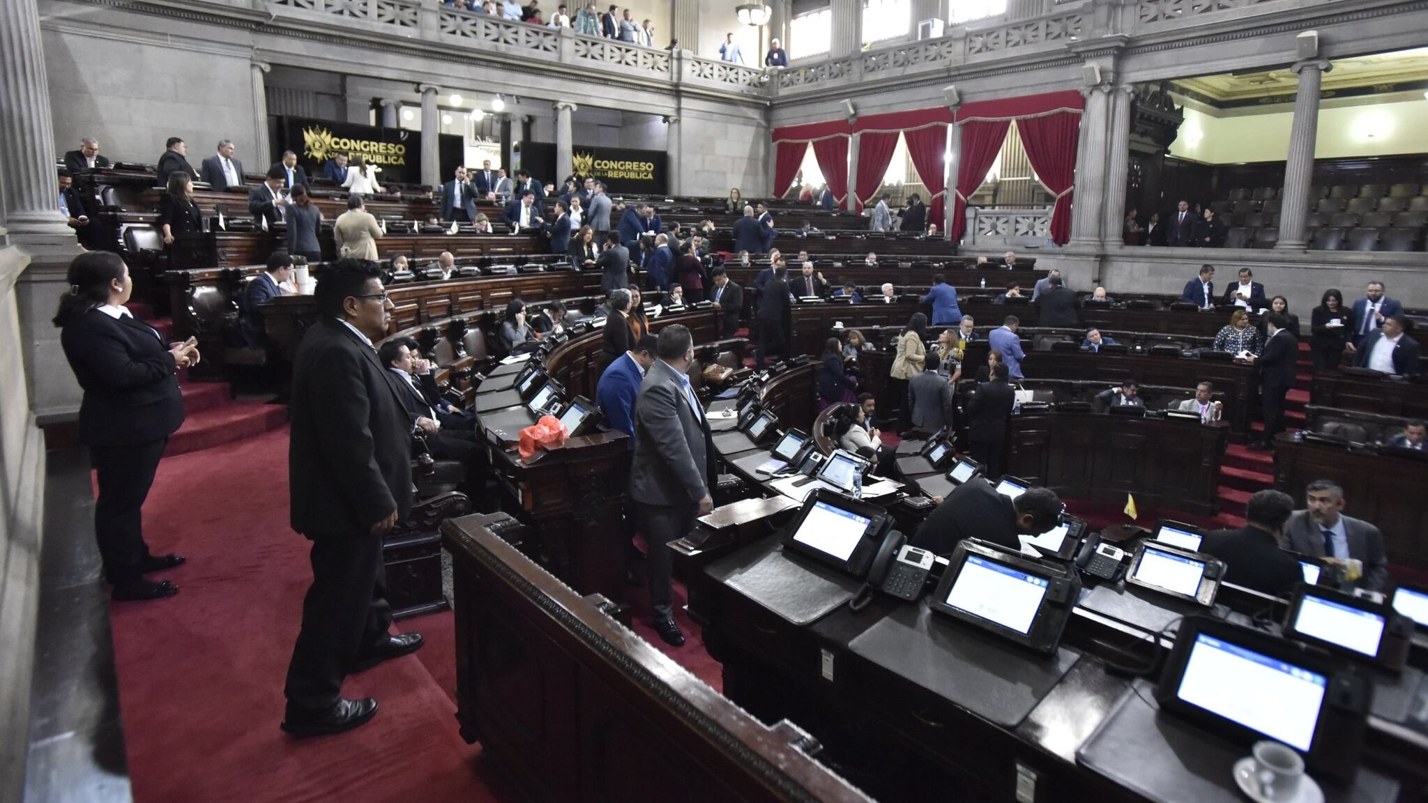 En una maratónica sesión los diputados aprobaron su presupuesto 2025. Foto Congreso