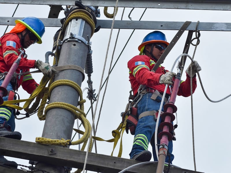 Garantizan servicio eléctrico en la provincia para las fiestas de fin de año