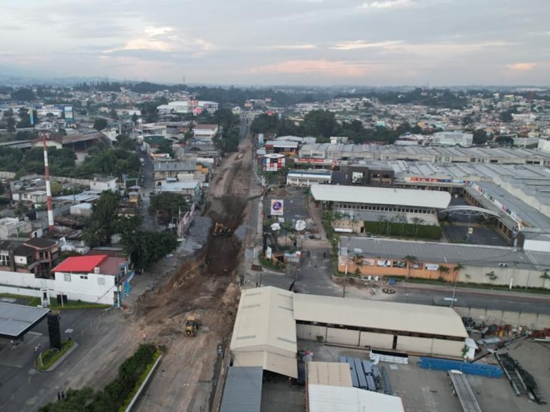 Pocos avances en la reparación del hundimiento en Villa Nueva