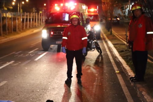Pasajero de motocicleta se desmaya y muere en la calzada La Paz
