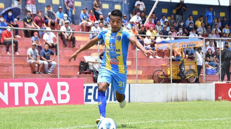 ¡Santa Lucía vuelve a ganar! Municipal se queda sin liderato tras caer ante los "jaguares"