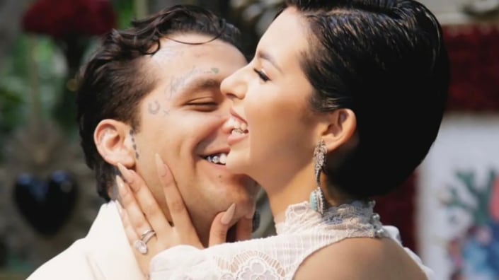 Predicción de Mhoni Vidente sobre Christian Nodal y Ángela Aguilar