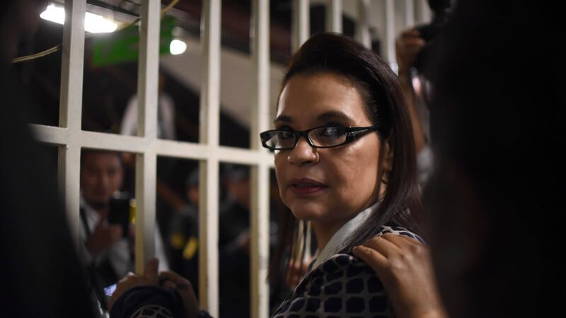 Baldetti es afectada por una nueva bacteria y debería ser trasladada a hospital privado, dice su abogado