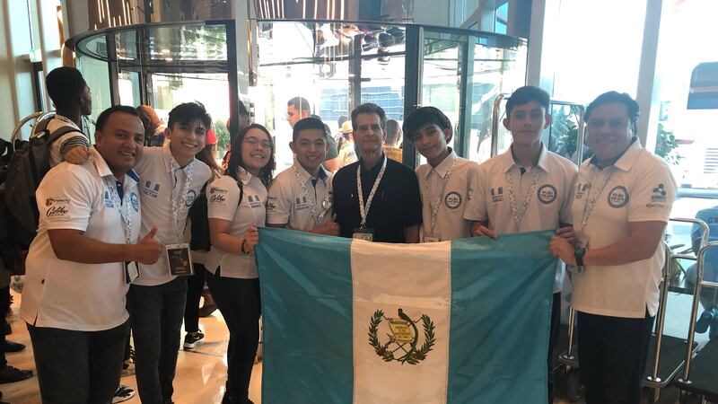 Selección Nacional de Robótica representa a Guatemala en Dubai y en México