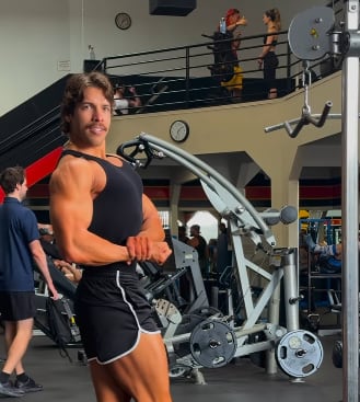 Joseph Baena, el hijo de Schwarzenegger, campeón de fisicoculturismo natural