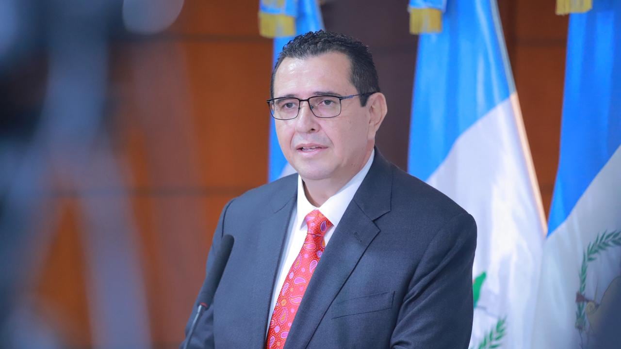 Gabriel García Luna brinda entrevista con CNN. Foto: MP