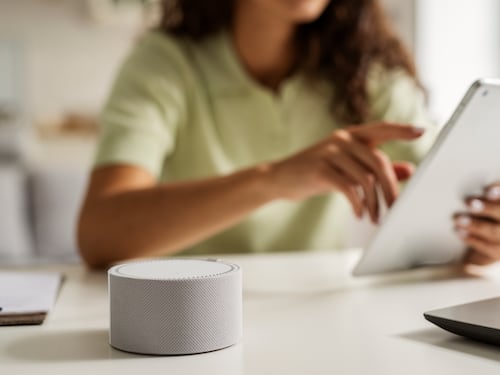 Estrés digital: el uso excesivo de pantallas reduce hasta un 50 % el rendimiento académico