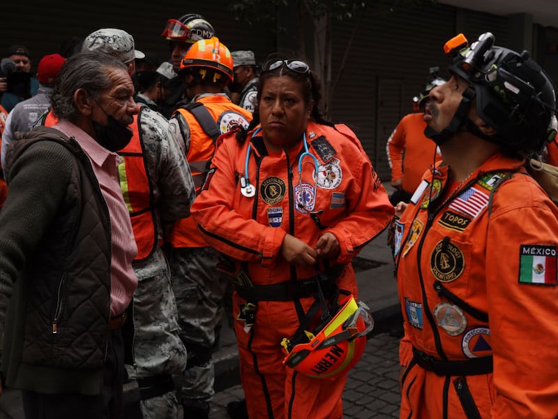 Sismo en México: Confirman un segundo fallecido; le cayó encima un muro