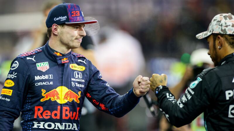 Verstappen conquista la 'Pole' en Abu Dabi y adelanta a Hamilton