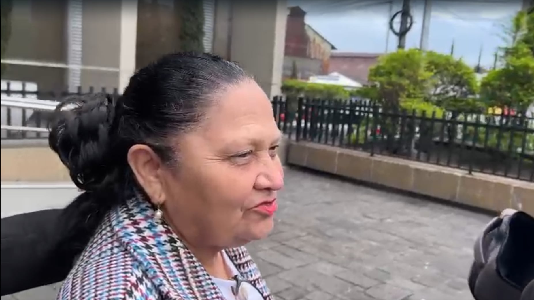 Consuelo Porras acude a Finanzas.