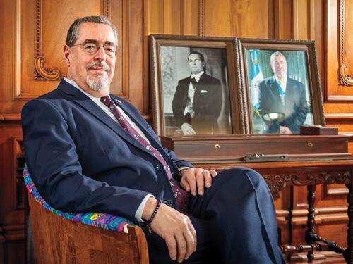 Llegan las primeras cartas al presidente para poner a disposición cargos de sus ministros