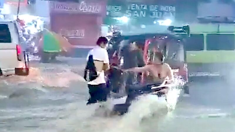 Dramáticos videos de la lluvia en Mazatenango: desesperación y angustia