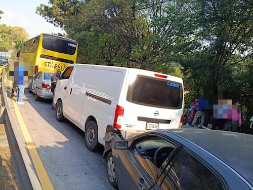 Accidente en ruta Interamericana genera fuerte congestionamiento en Mixco
