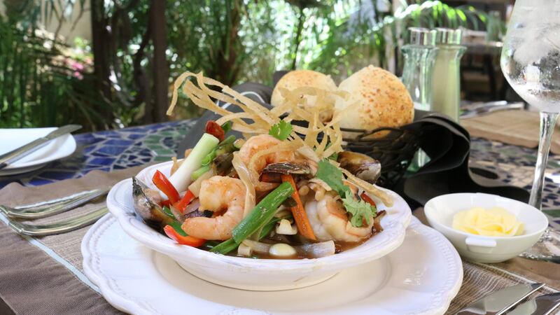 Inicia festival gastronómico asiático basado en la tradicional preparación con Wok