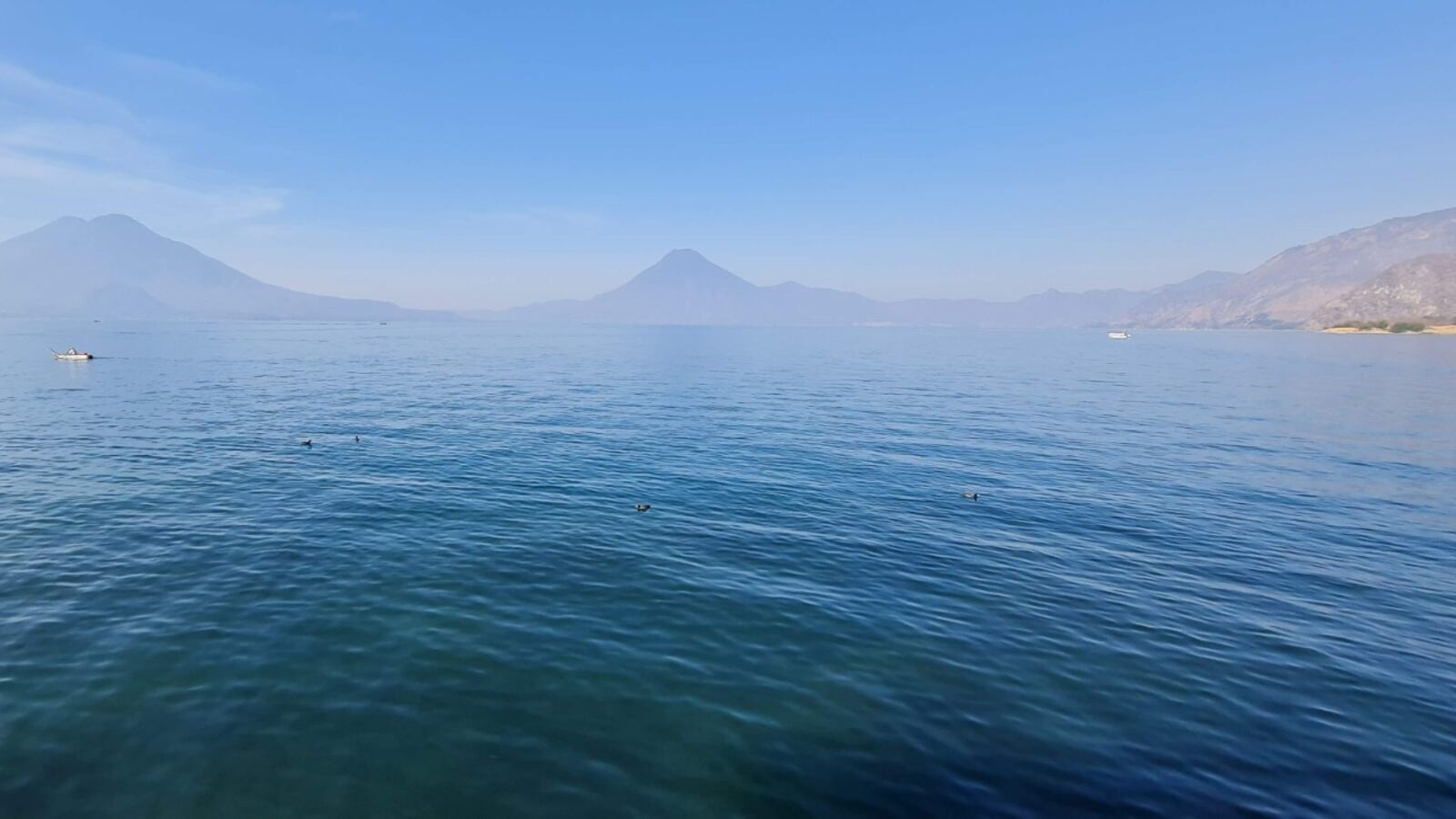 El lago de Atitlán es uno de los destinos favoritos de los turistas. Foto: Stanley Herrarte/PUBLINEWS.