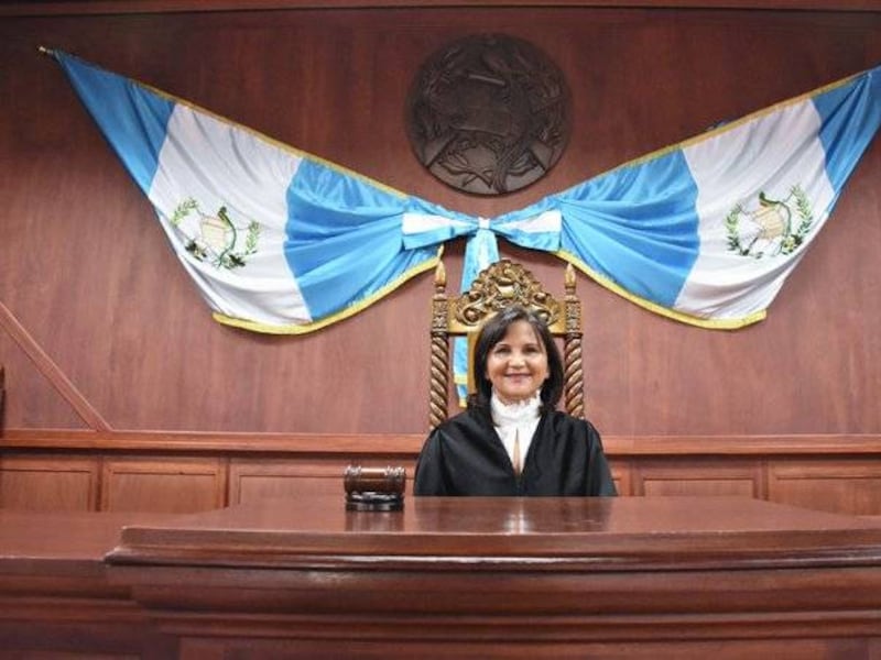Gloria Porras sin impugnaciones para asumir como magistrada de la CC