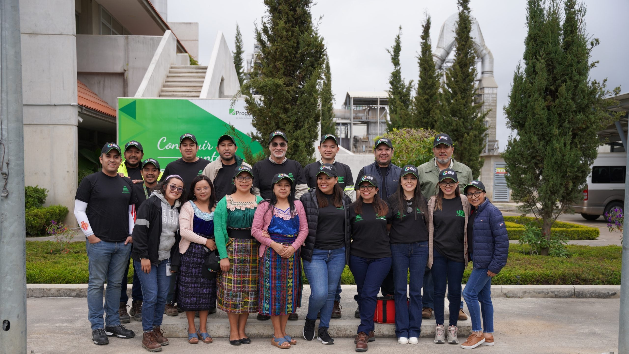 Una jornada de voluntariado se realizó recientemente en la comunidad Las Trojes I, en San Juan Sacatepéquez.