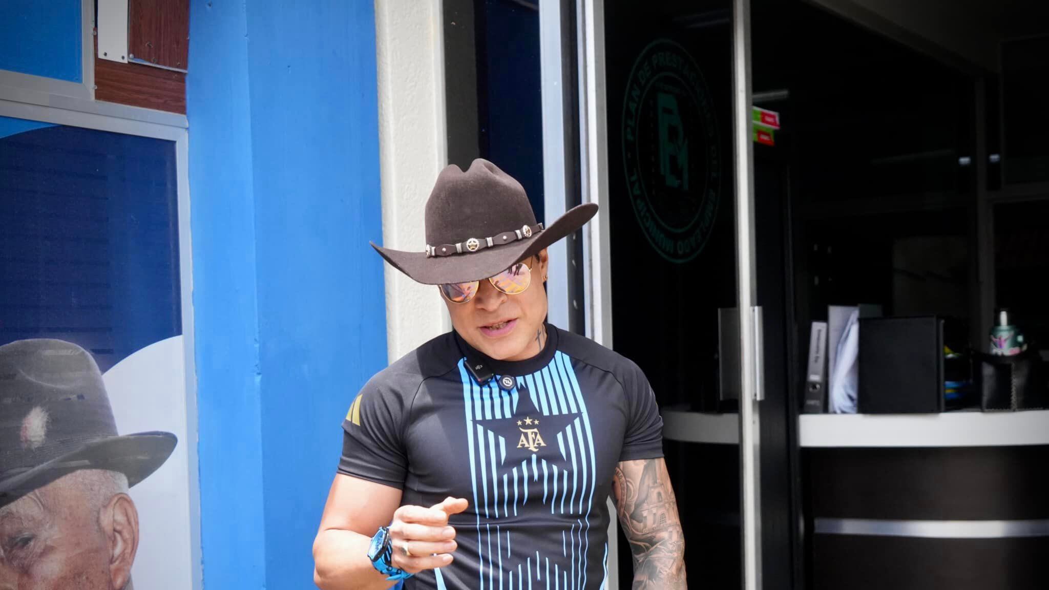 El alcalde de Mixco, Neto Bran, destacó el operativo en la colonia El Milagro. Foto Neto Bran/Facebook