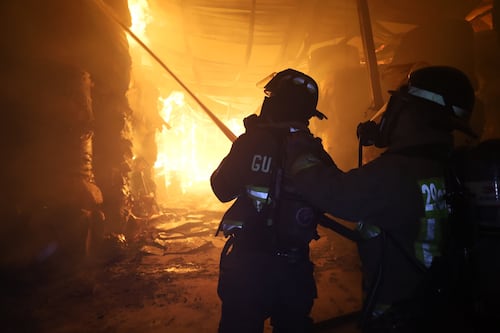 Videos del incendio en ruta al Pacifico que afectó bodegas