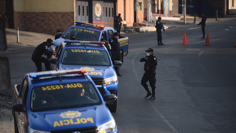 Casi 15 mil personas han sido capturadas por no respetar el toque de queda
