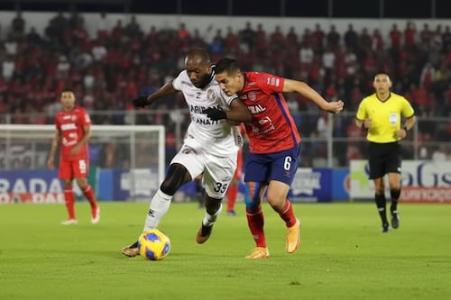 Dominio total en el Mario Camposeco: Predicción para el choque Xelajú MC vs. Comunicaciones