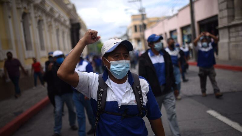 Pilotos de Transurbano exigen mejoras salariales y laborales