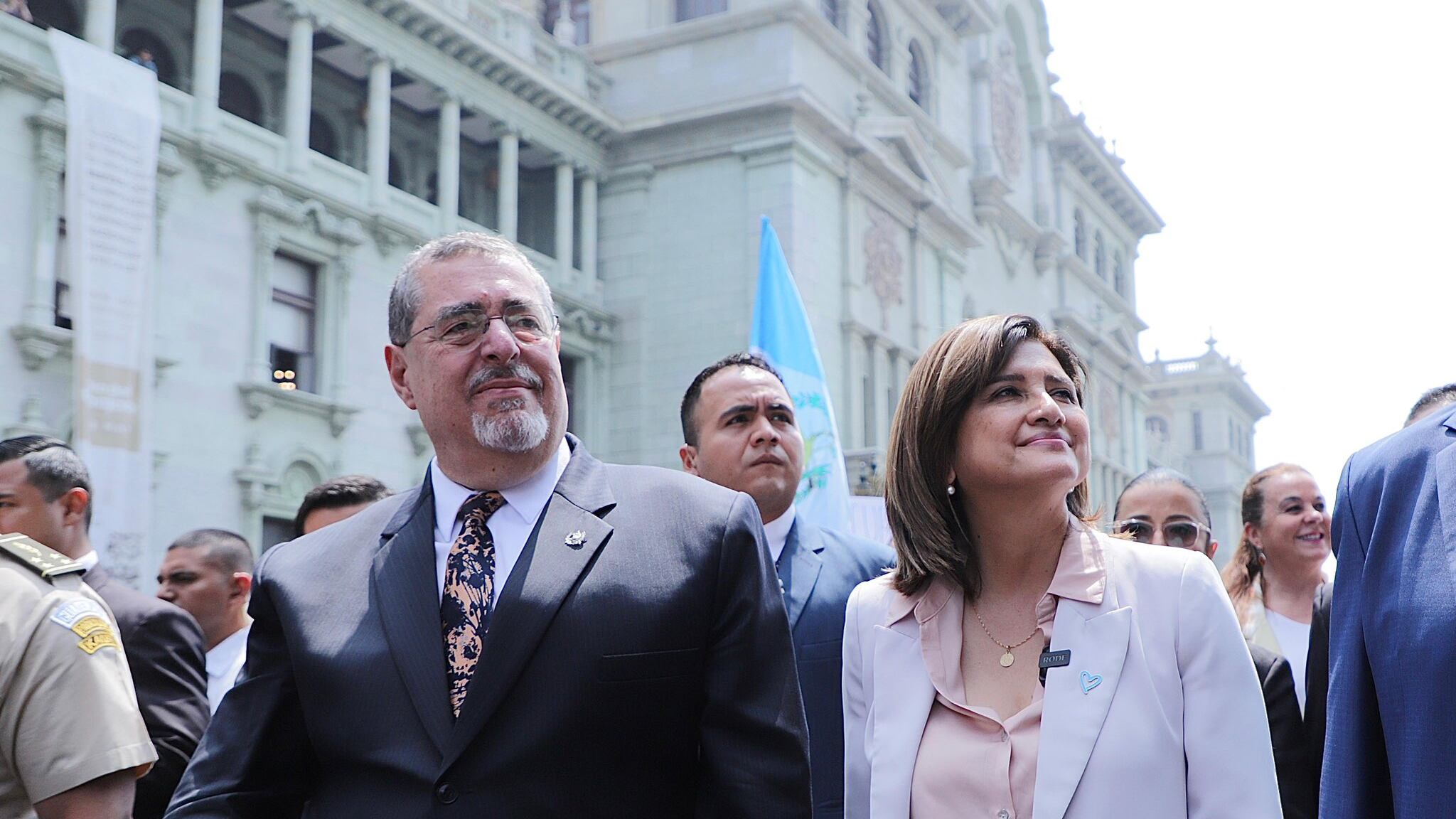 Bernardo Arévalo y Karin Herrera presentaron una iniciativa para remover a la Fiscal General Consuelo Porras.
