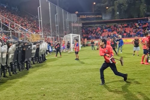 Final entre Rojos y Antigua termina en caos; premiación fue a puerta cerrada